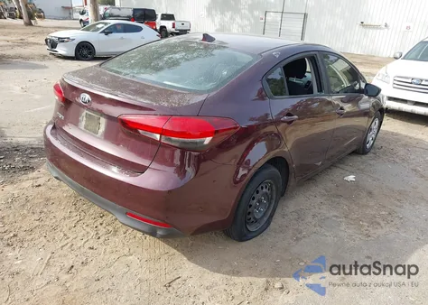2017 Kia Forte Lx z USA, uszkodzony, nr VIN 3KPFK4A76HE131069